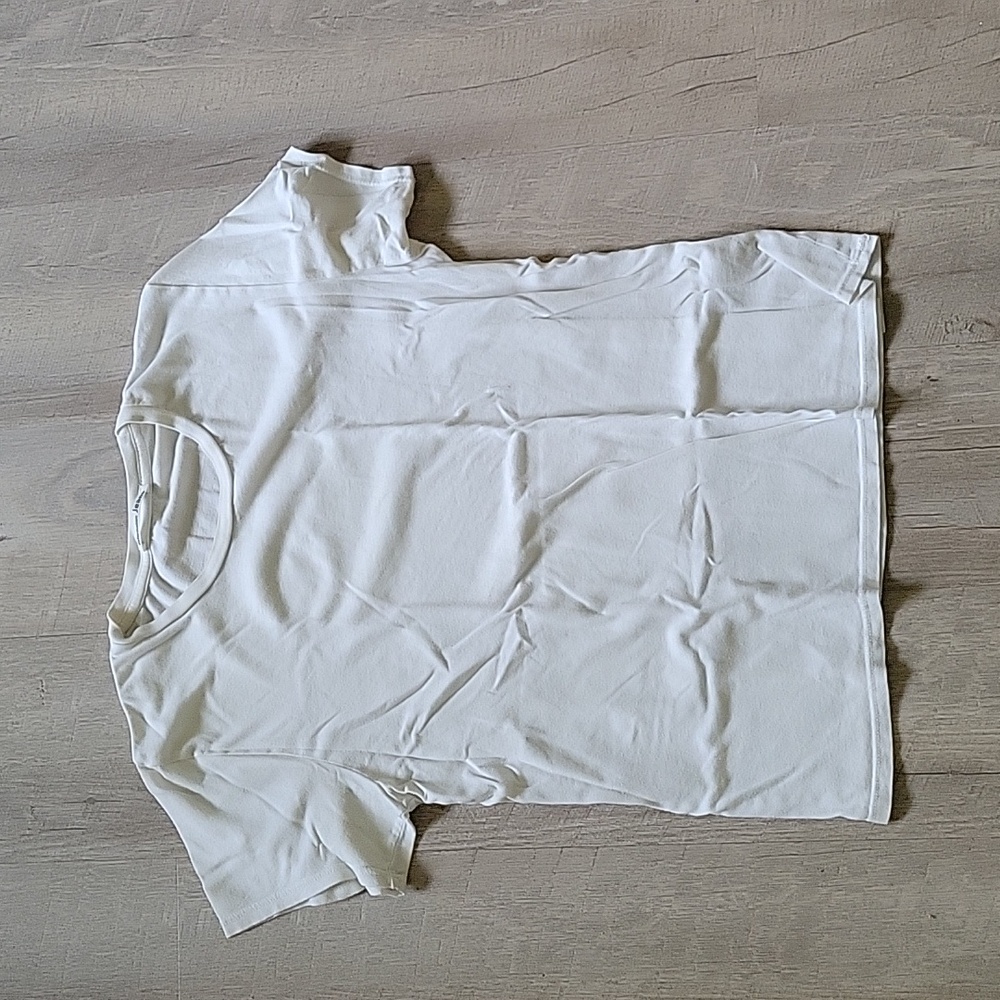 Reformation 100% Organic Cotton Tee in size Small